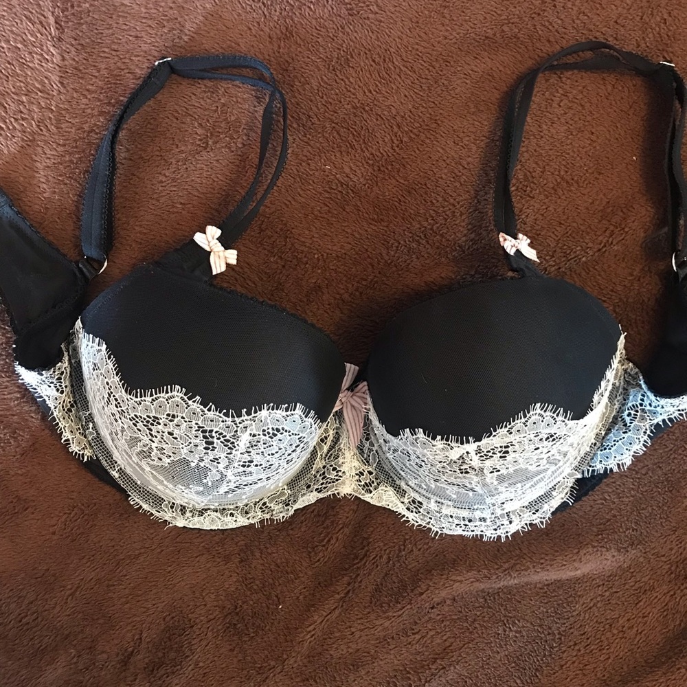 Victoria Secret Very Sexy Balconet Bra 36D